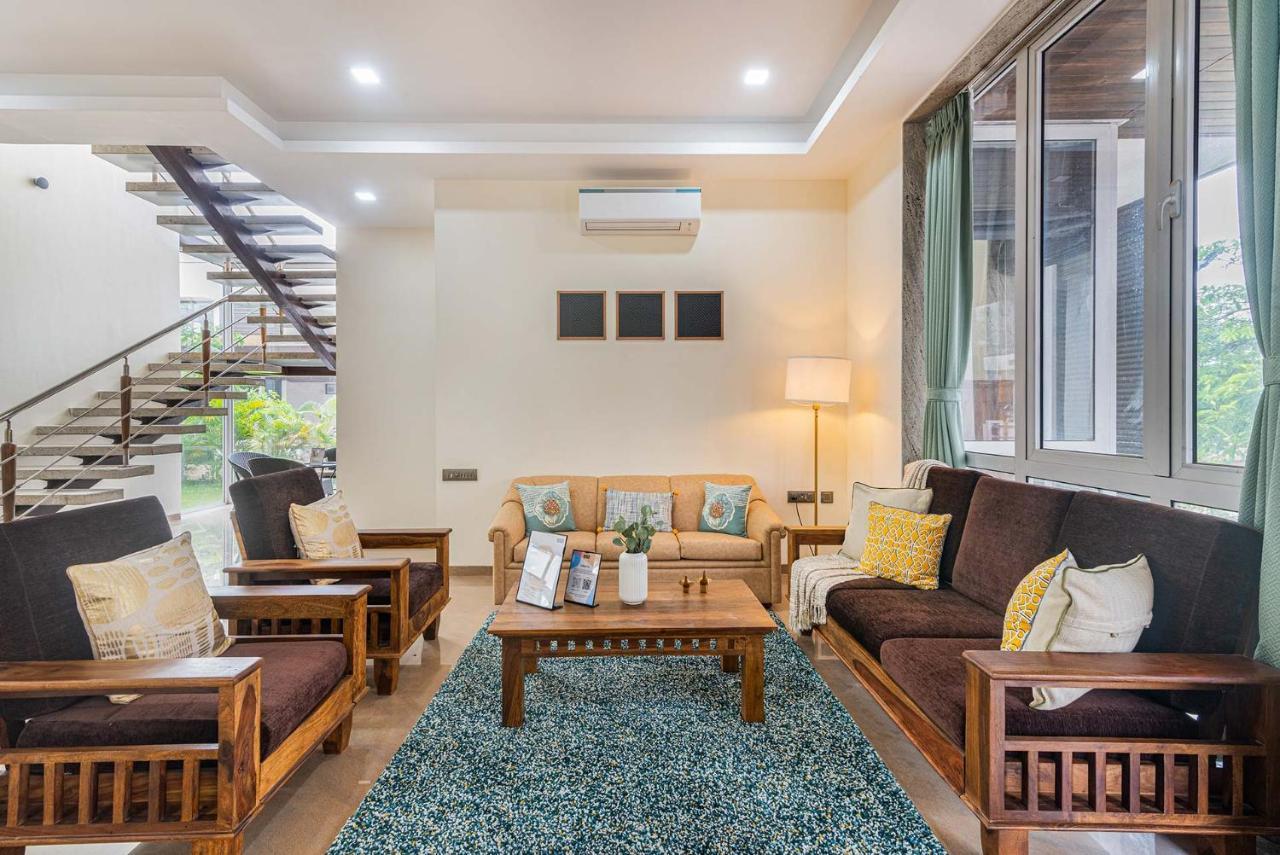 Sierra Skies By Stayvista - A Mountain-View Villa Featuring A Rooftop Swimming Pool, Jacuzzi, Turf, And A Gym For An Elevated Stay Lonavala Buitenkant foto